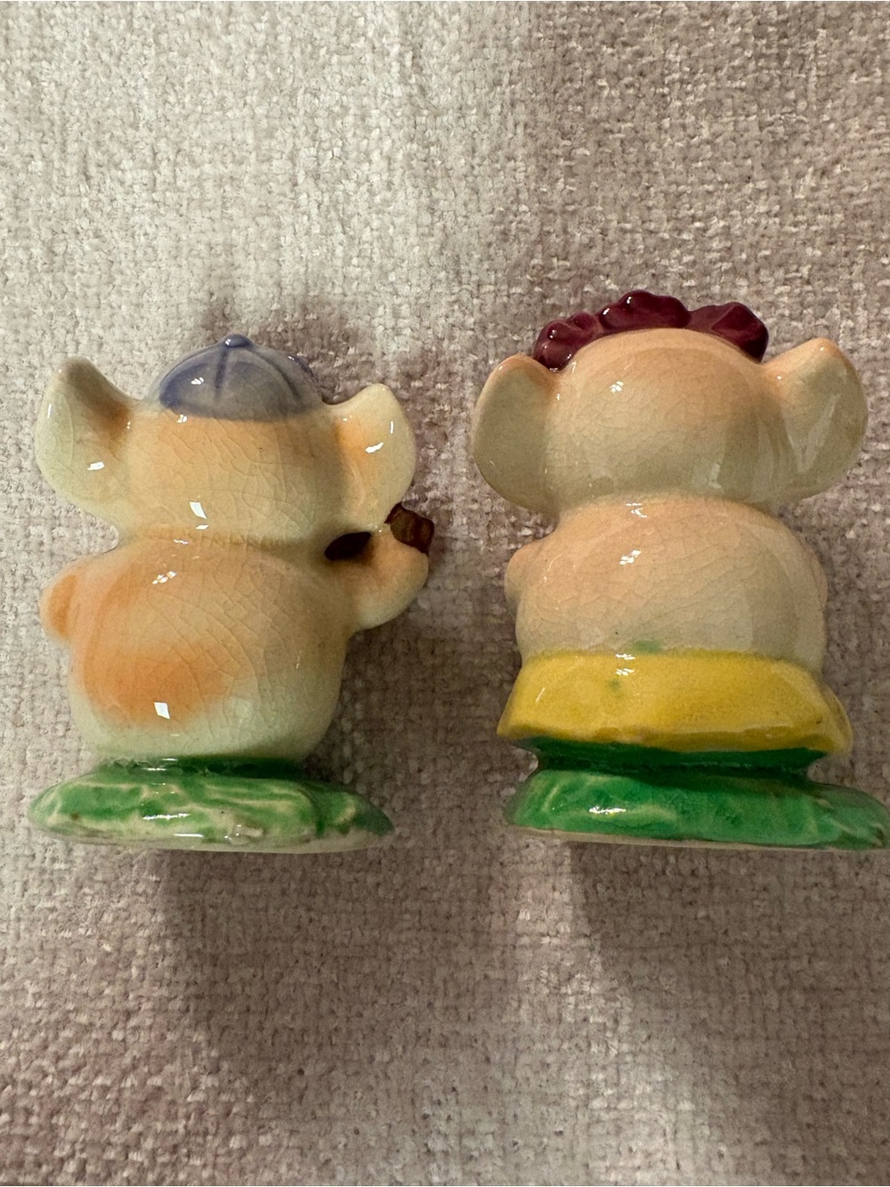 Set of Made in Japan Ceramic small pigs decor. - Picture 3 of 11